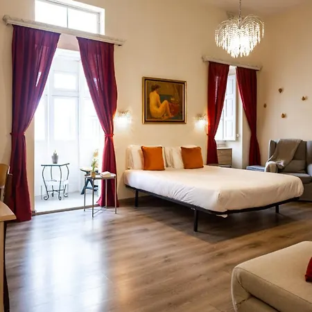 1br Townhouse Escape *