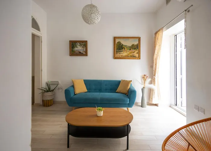 1br Townhouse Escape *