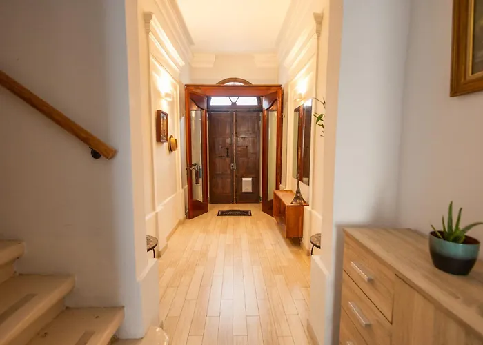 Дом отдыха 1br Townhouse Escape Слима