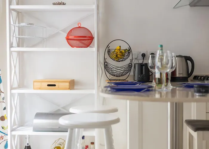 1br Townhouse Escape Слима