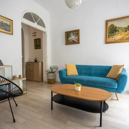 1br Townhouse Escape بيت للعطل *